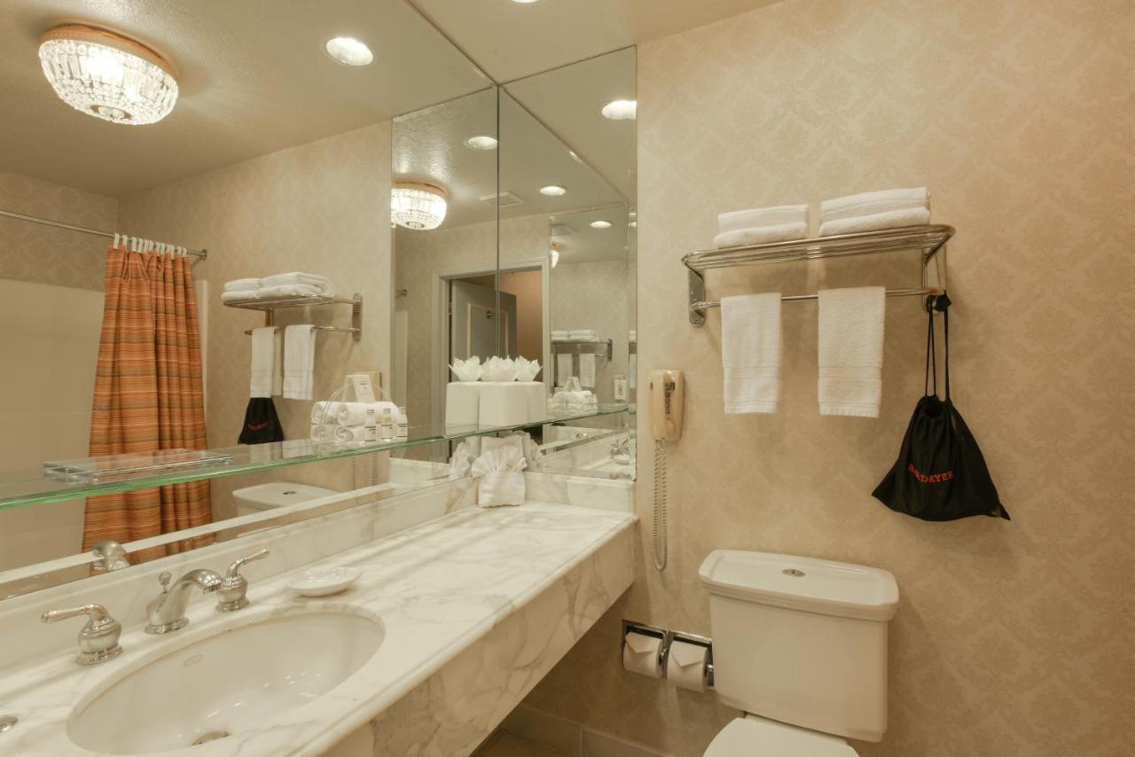 Carlyle Hotel Campbell Bagian luar foto