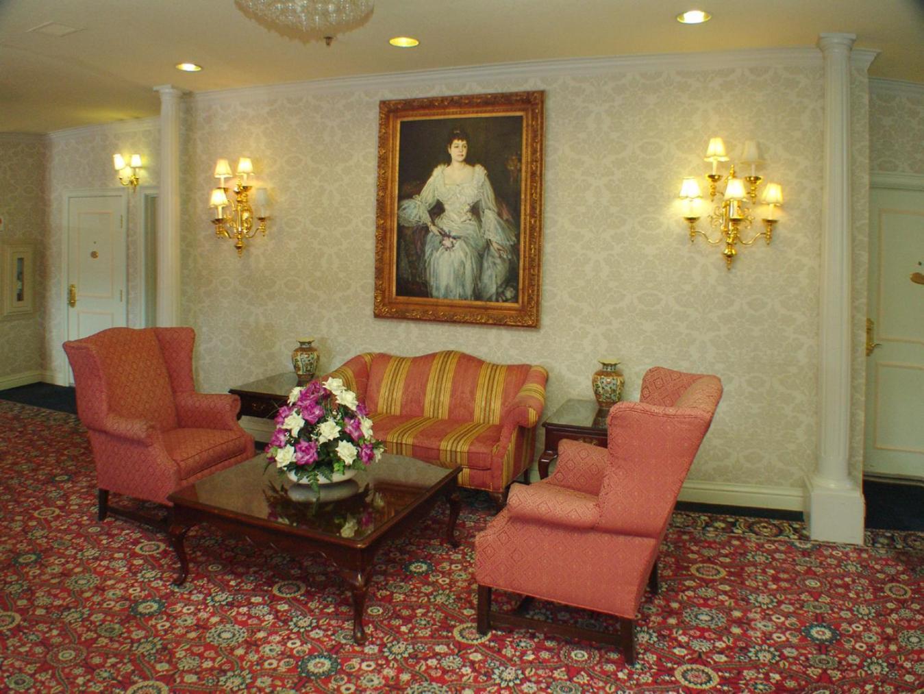 Carlyle Hotel Campbell Bagian luar foto